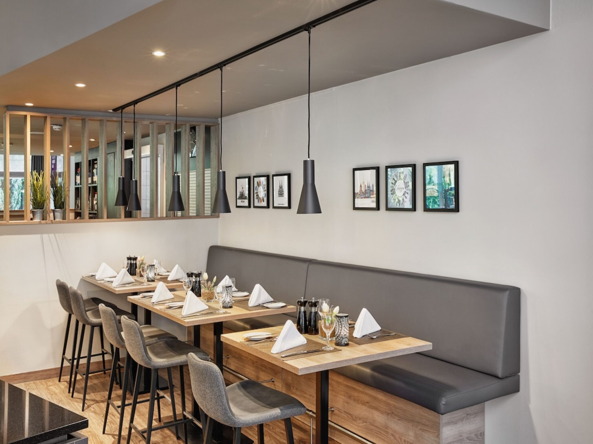 Garden Terrace Dining
